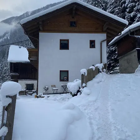 アパート Klenkes - Entschleunigen Und Erholen ノイシュティフト・イム・シュトゥーバイタール