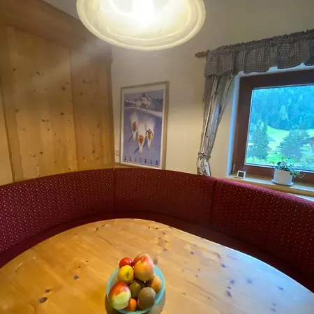 Klenkes - Entschleunigen Und Erholen * ノイシュティフト・イム・シュトゥーバイタール